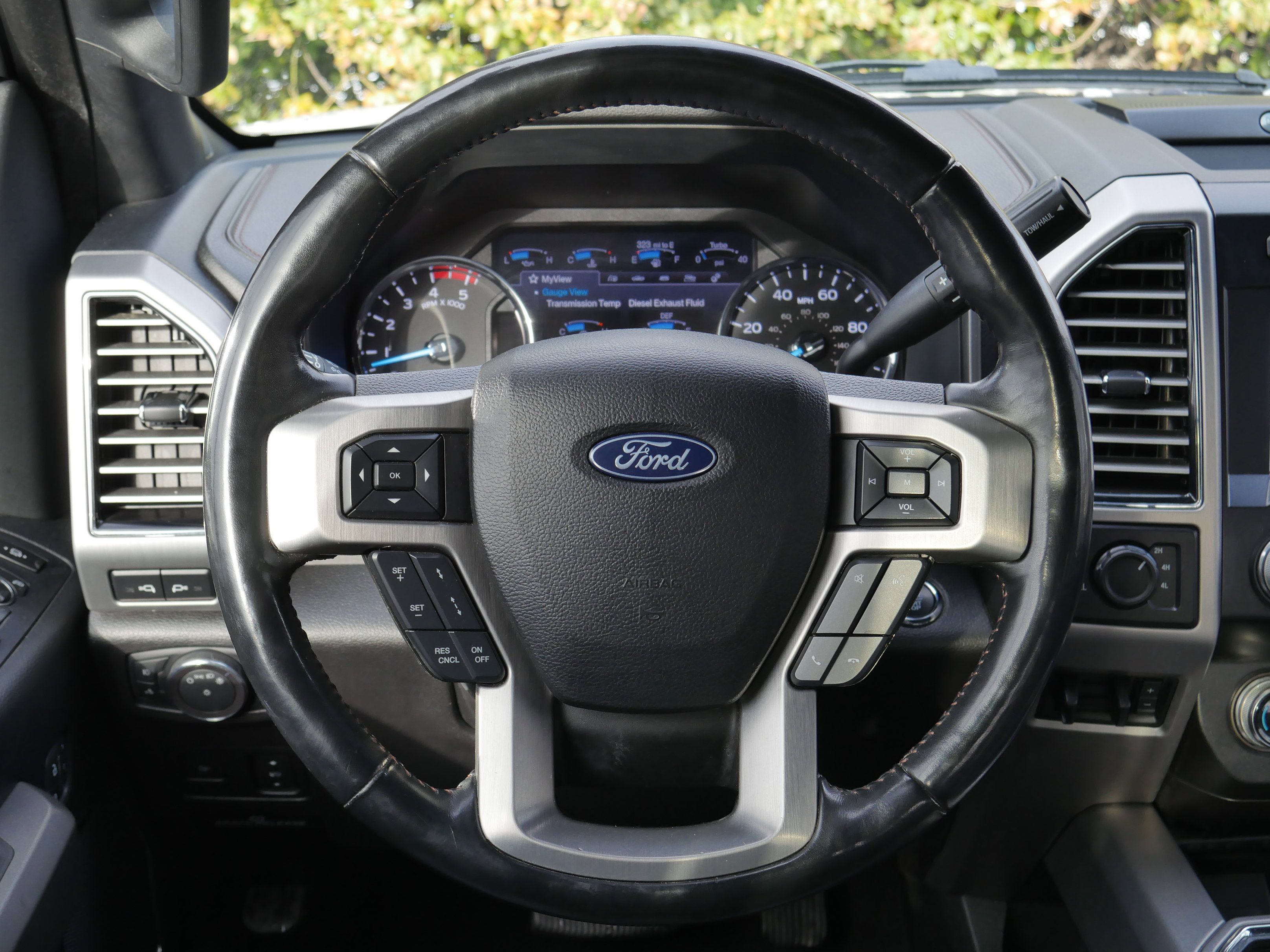 Used 2019 Ford F250 Platinum w/ Platinum Ultimate Package image 7