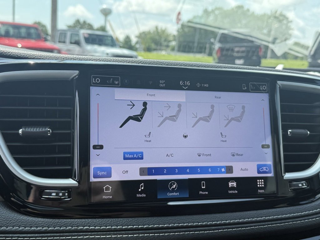New 2026 Chrysler Pacifica Select image 24