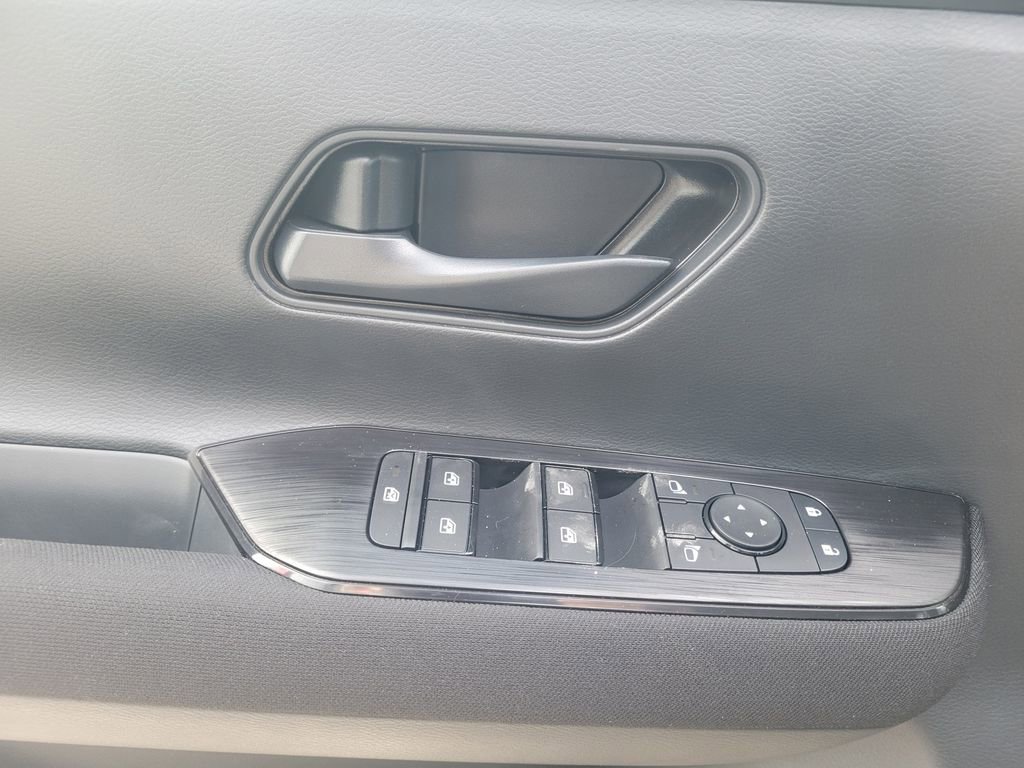 New 2026 Nissan Kicks S image 14