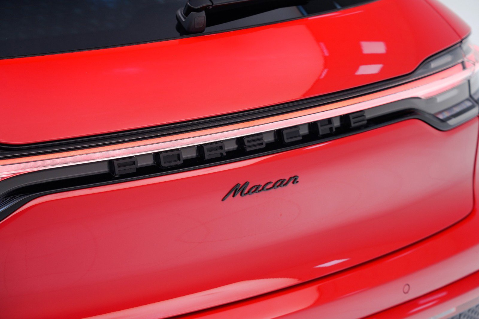 New 2026 Porsche Macan image 14