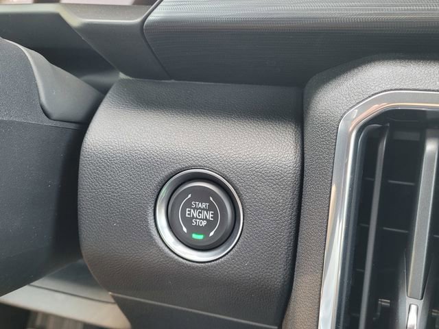 New 2025 GMC Acadia Elevation w/ Black Edition image 17