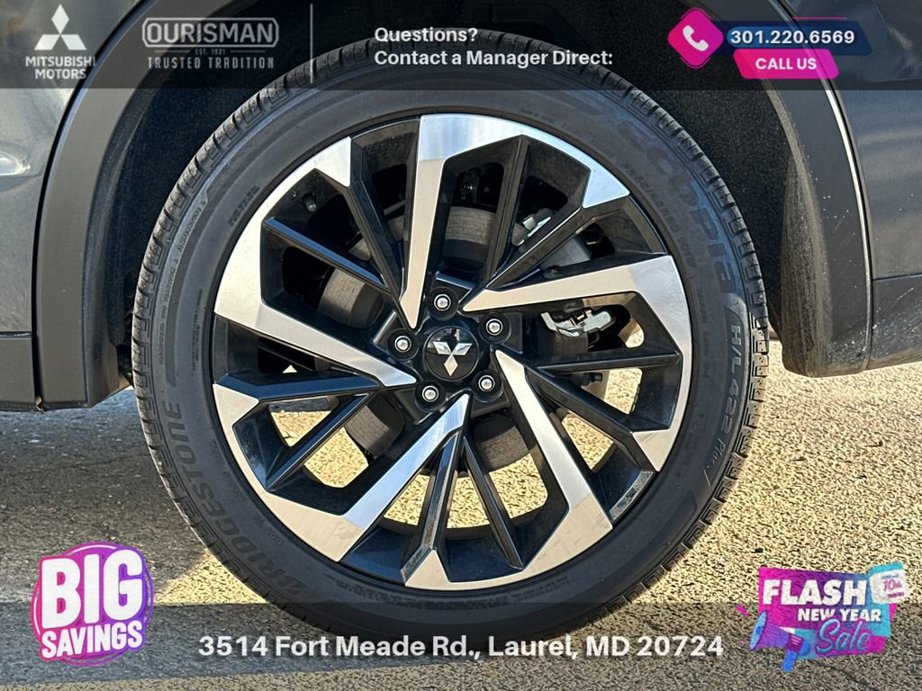 New 2025 Mitsubishi Outlander SE image 5