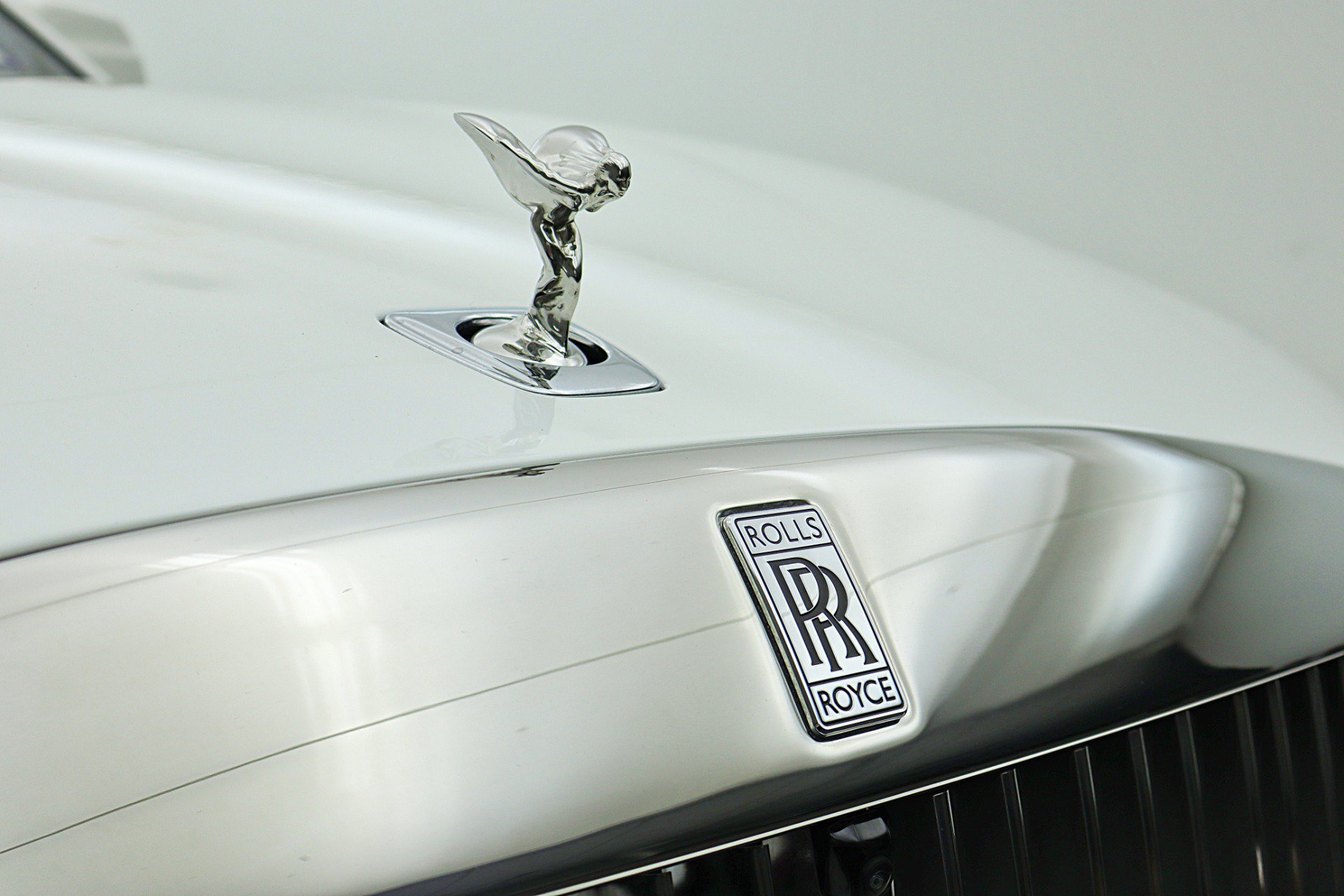 Used 2026 Rolls-Royce Spectre AWD/4WD image 25