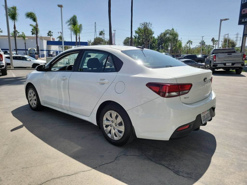Used 2018 Kia Rio S FWD image 3