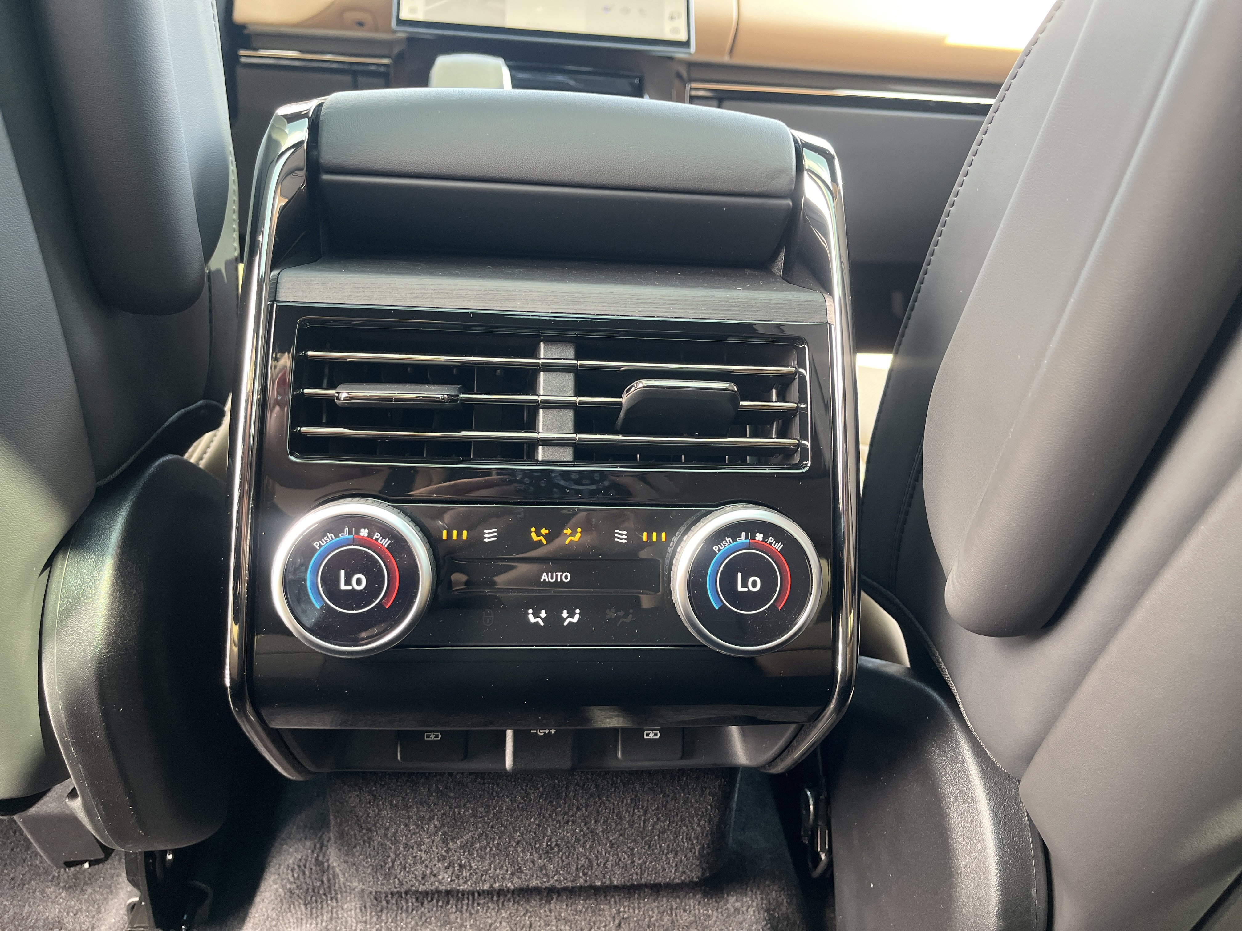 New 2025 Land Rover Range Rover Sport Autobiography image 30