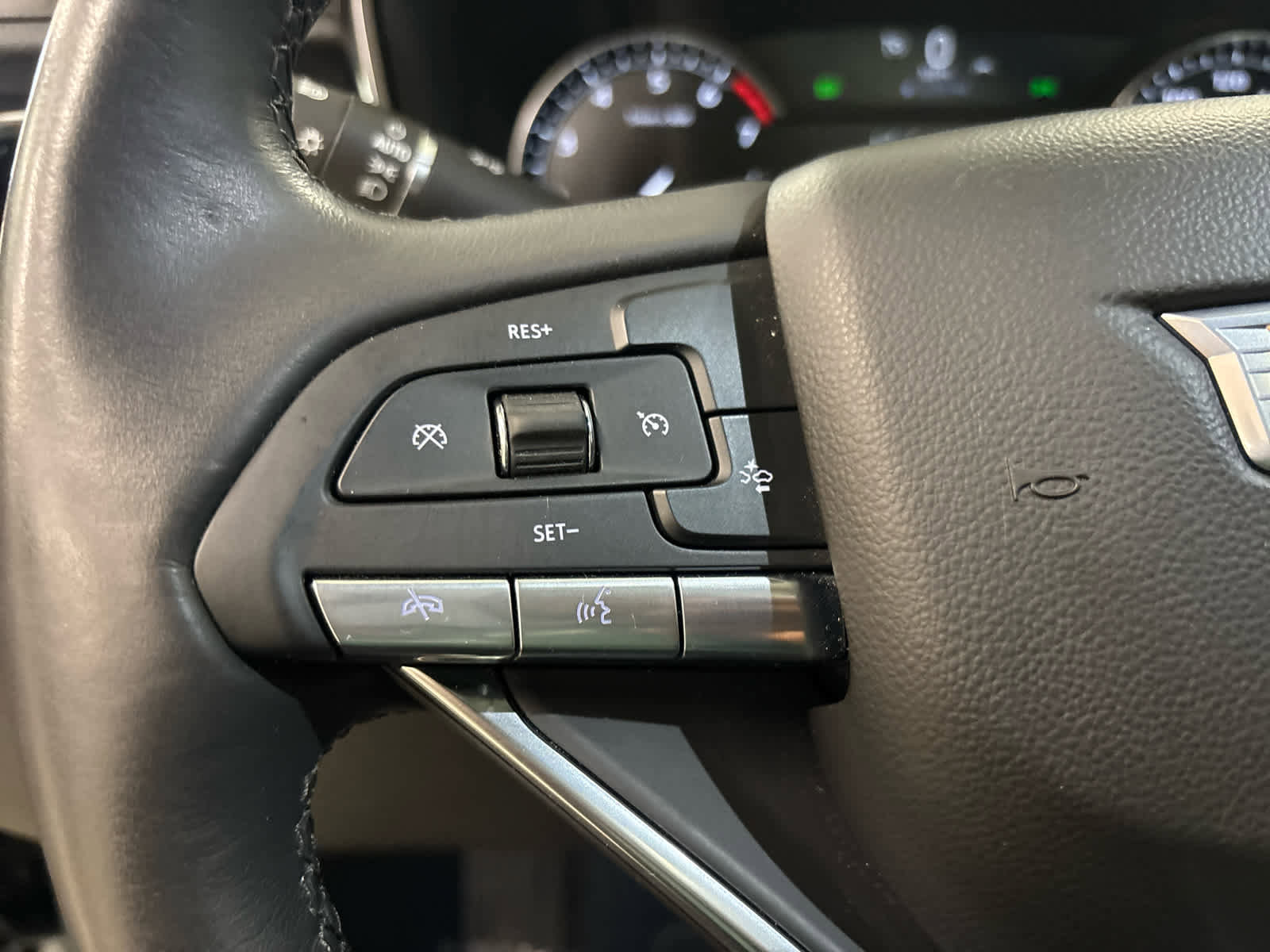 Used 2024 Cadillac XT6 Luxury image 21