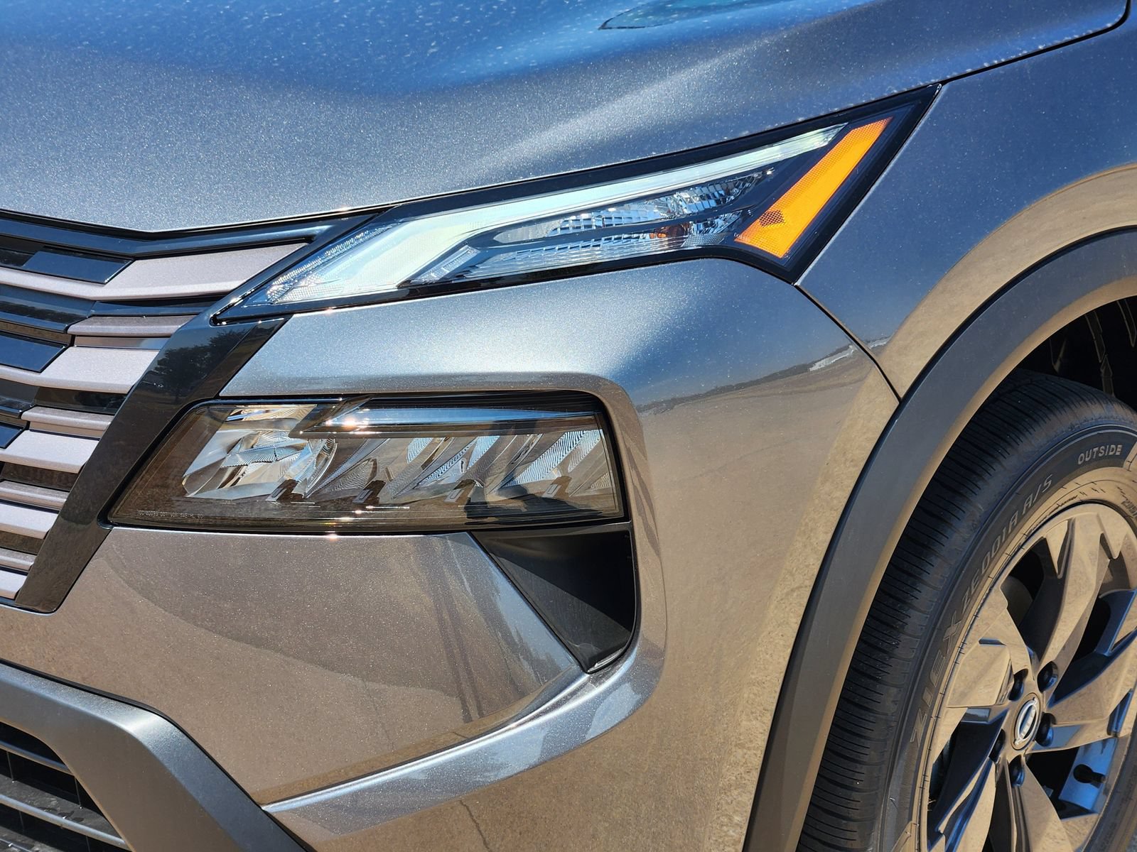 New 2026 Nissan Rogue SV FWD image 9
