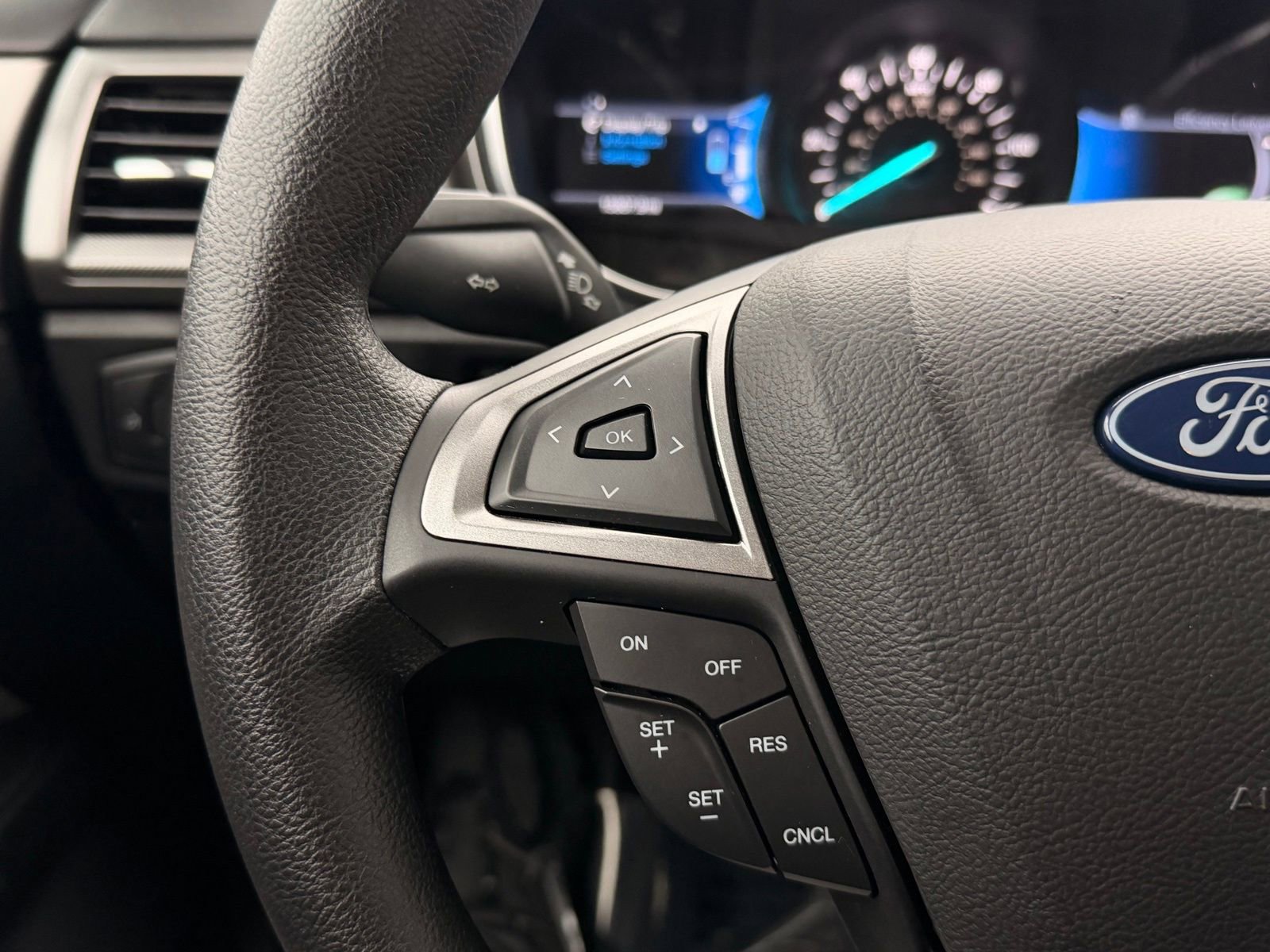 Used 2018 Ford Fusion S FWD image 29