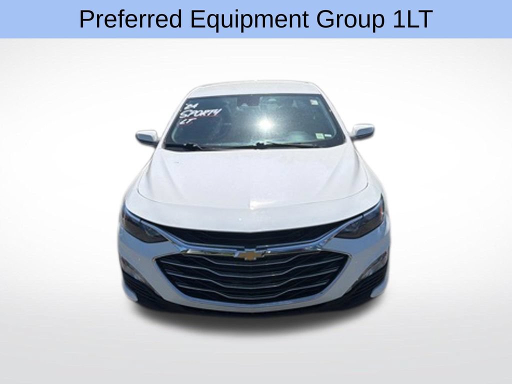 Used 2024 Chevrolet Malibu LT FWD image 2