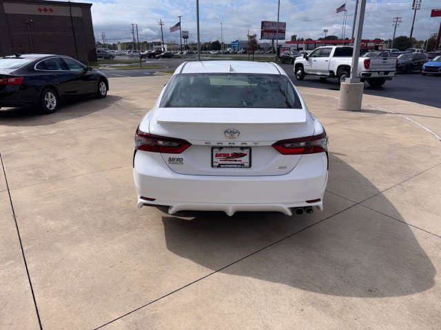 Used 2024 Toyota Camry SE image 5