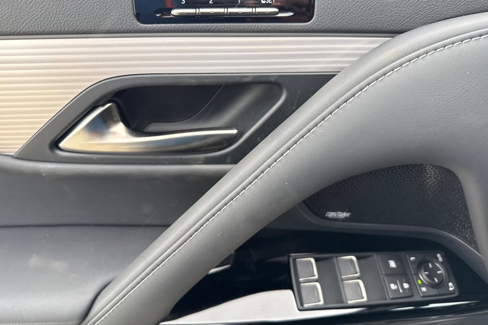 New 2026 Lexus LX 600 F Sport AWD/4WD image 12