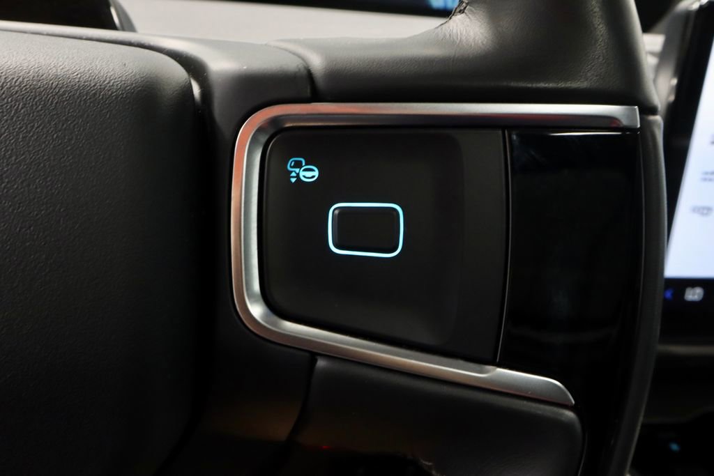 Certified 2025 Ford Expedition Platinum w/ Driver's Package image 33