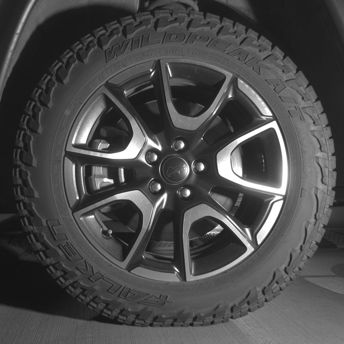 Used 2025 Jeep Compass Trailhawk image 12