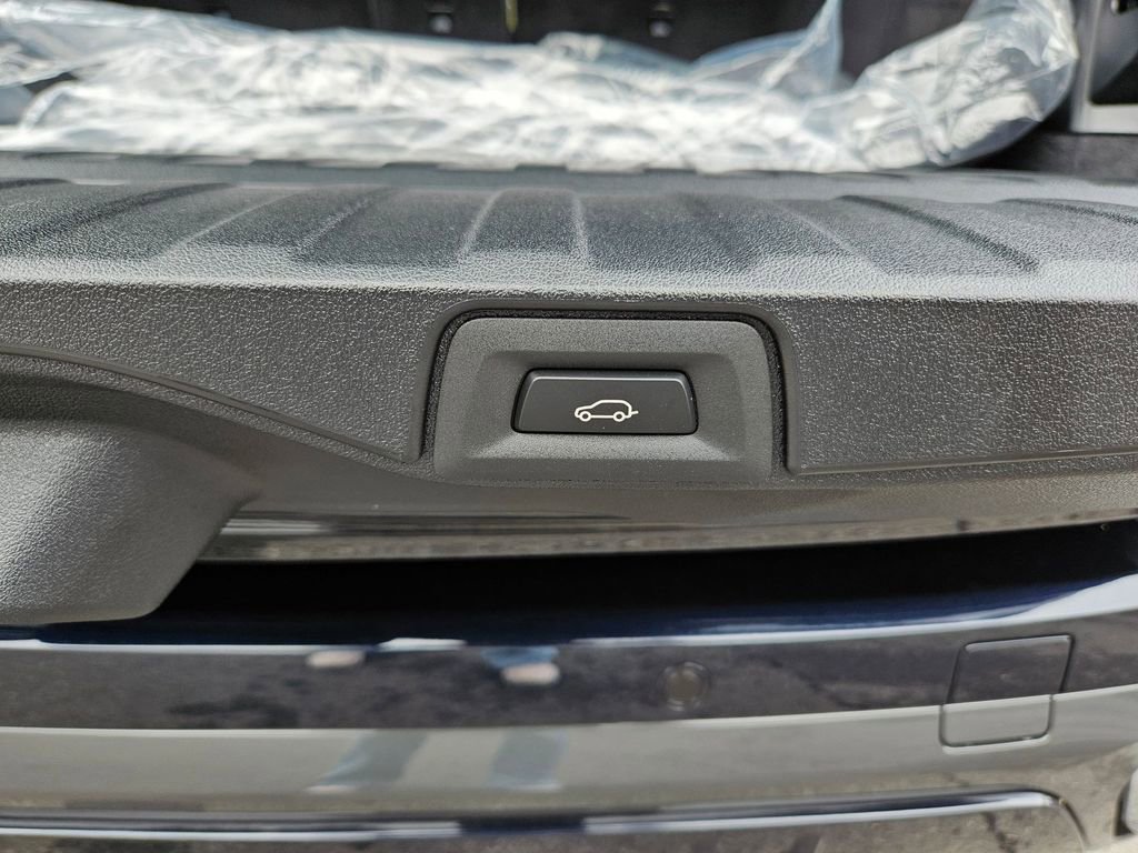 New 2026 BMW X5 M60i image 24