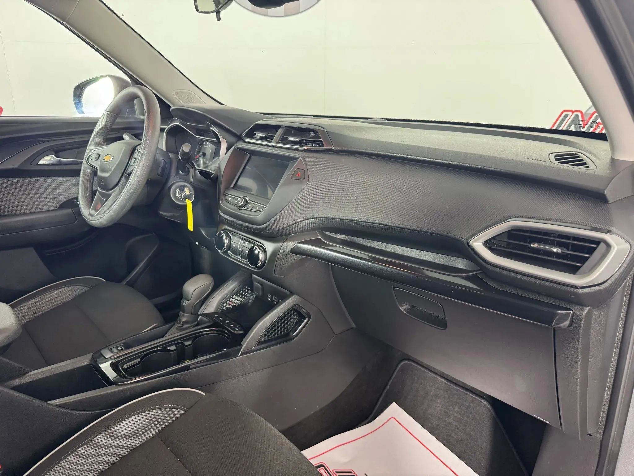 Used 2023 Chevrolet TrailBlazer LS AWD/4WD image 12