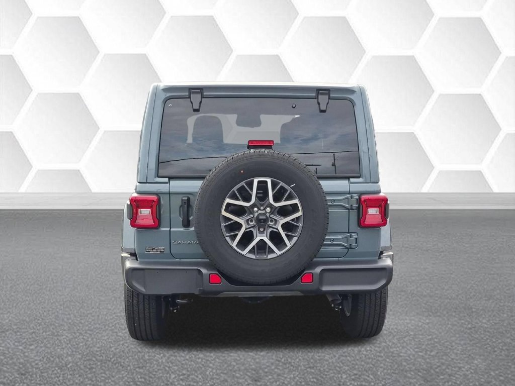 Certified 2026 Jeep Wrangler Unlimited Sahara AWD/4WD image 4