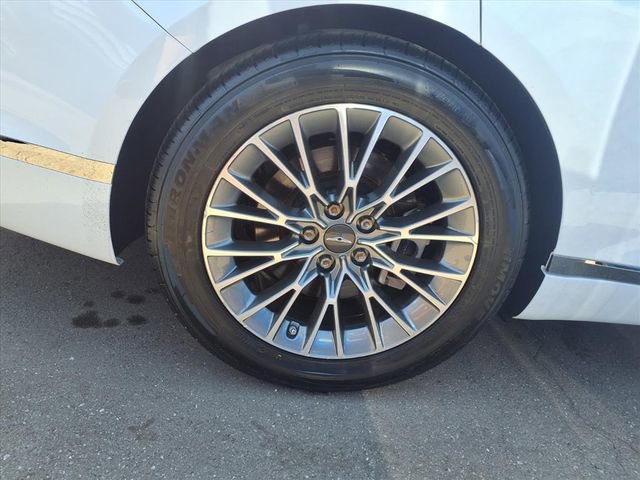 Used 2023 Genesis G80 2.5T image 11