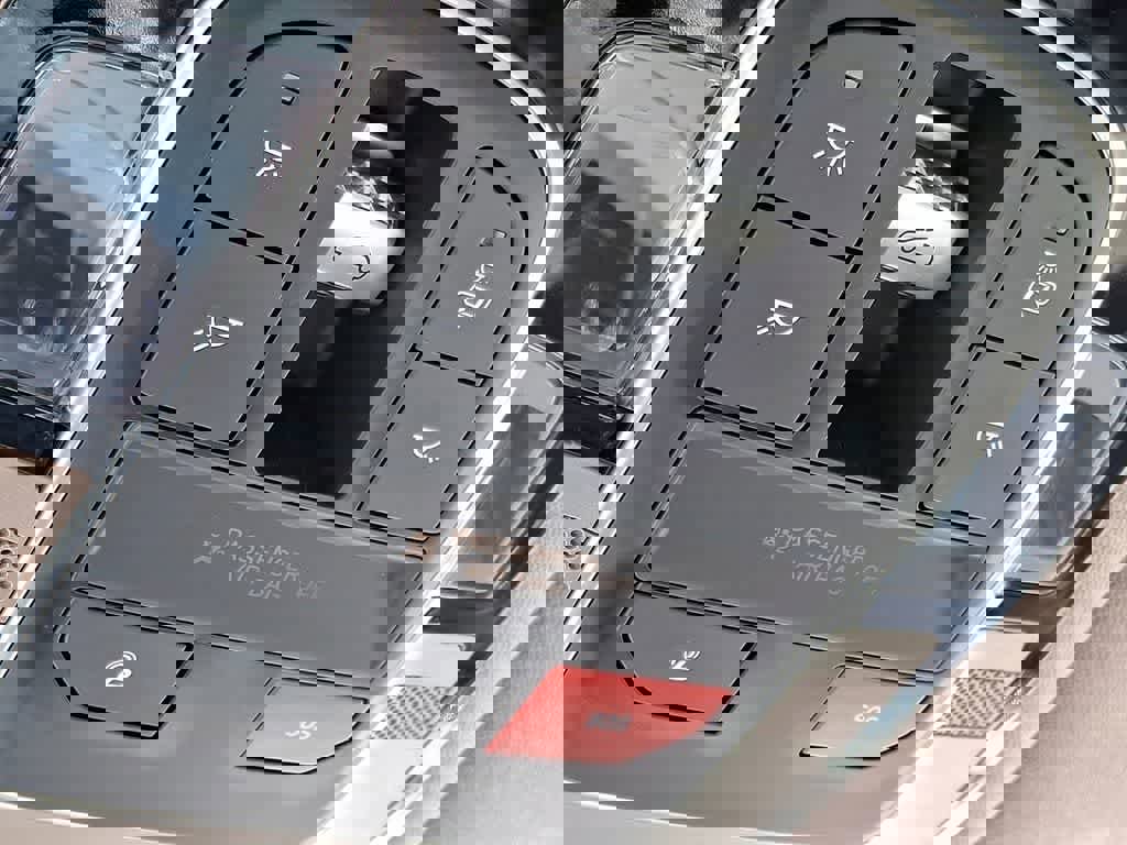 Used 2023 Hyundai Santa Fe Limited image 25