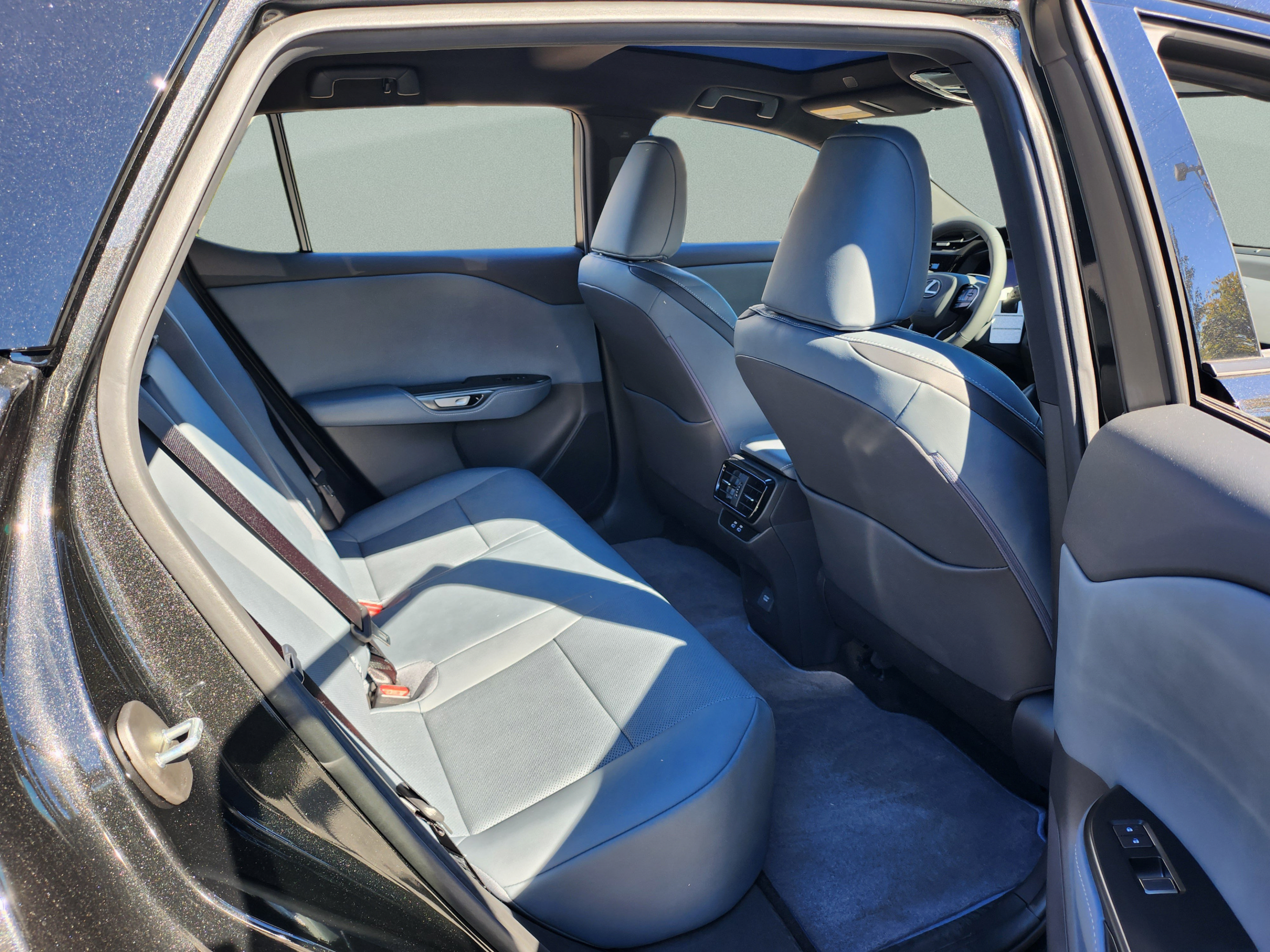 New 2026 Lexus RZ 350e 2WD w/ Convenience Package image 27