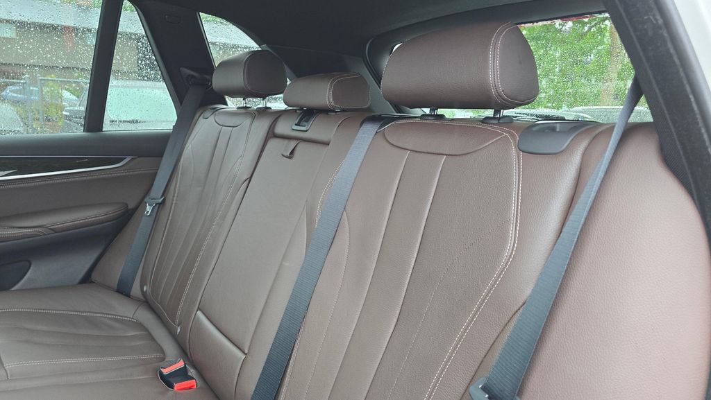 Used 2018 BMW X5 xDrive40e AWD/4WD image 17