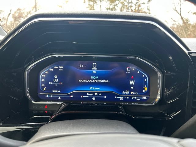 Used 2025 Chevrolet Silverado 1500 LT AWD/4WD image 8