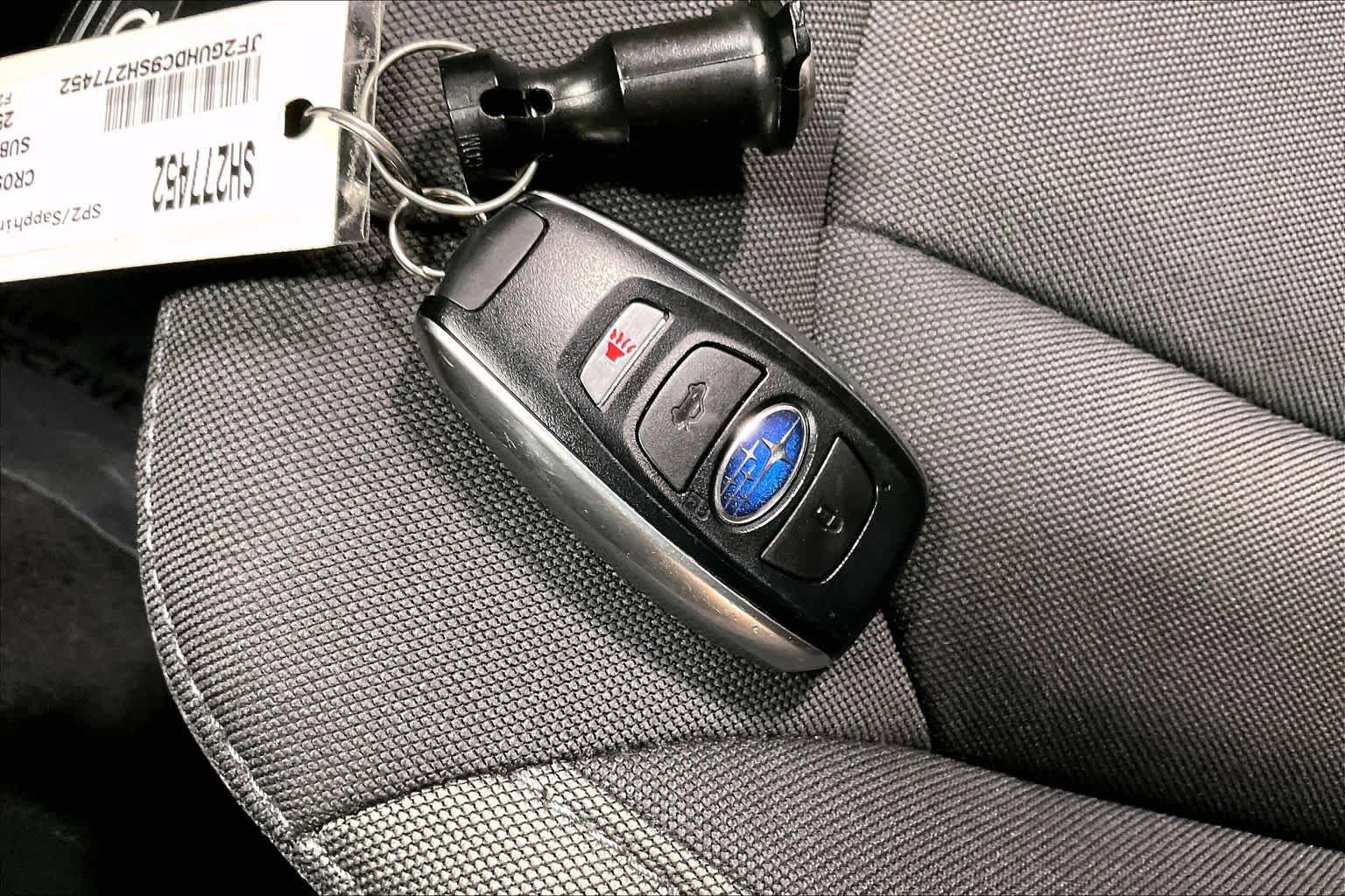 Used 2025 Subaru Crosstrek 2.0i Premium image 15