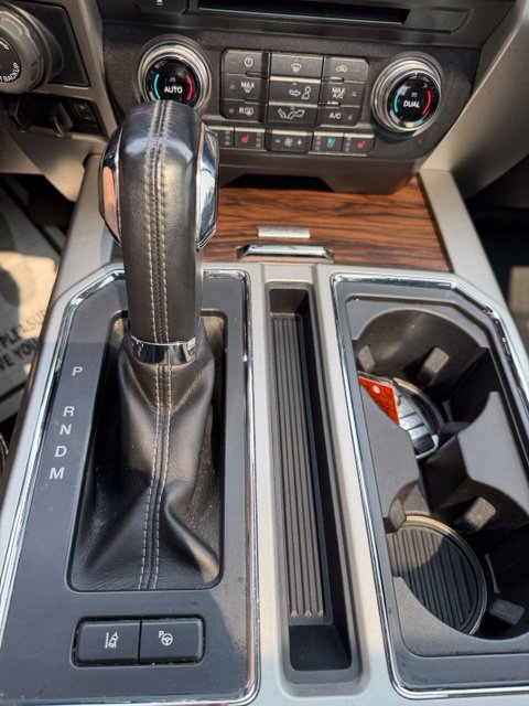 Used 2018 Ford F150 Lariat w/ Equipment Group 502A Luxury AWD/4WD image 25