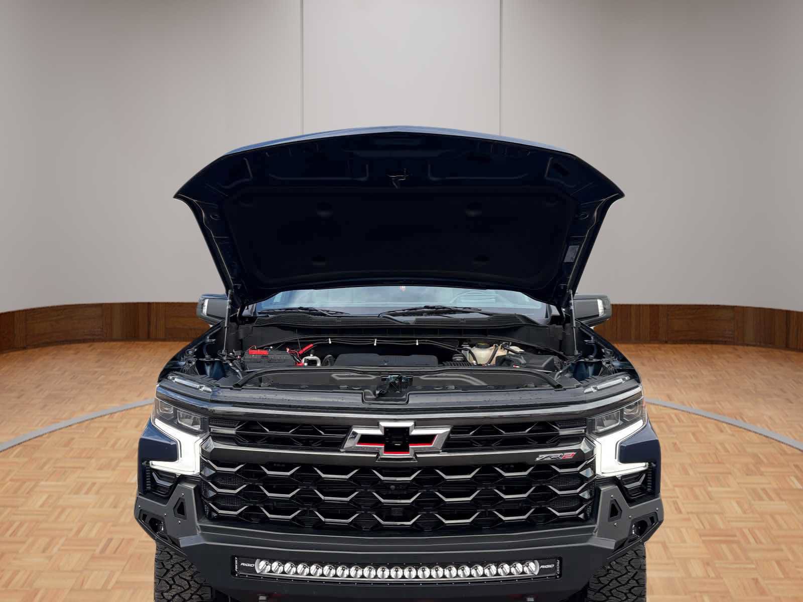 Used 2022 Chevrolet Silverado 1500 ZR2 w/ Technology Package AWD/4WD image 17