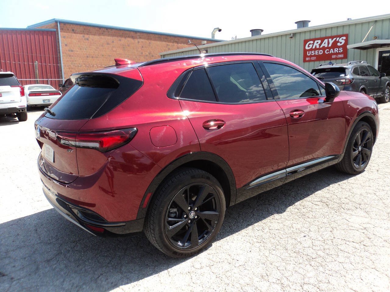 Used 2023 Buick Envision Essence w/ Sport Touring Package AWD/4WD image 4