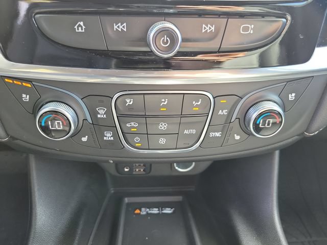 Used 2023 Chevrolet Traverse Premier w/ Redline Edition AWD/4WD image 25
