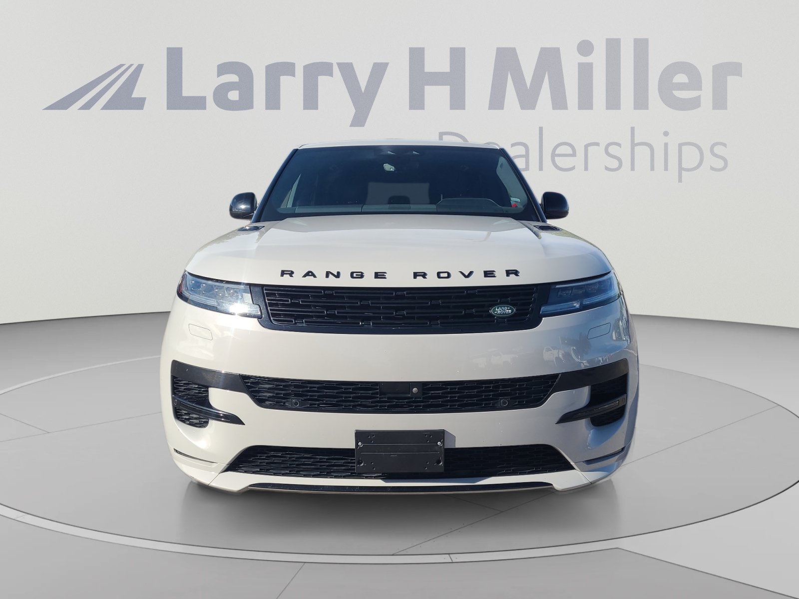 Used 2024 Land Rover Range Rover Sport Dynamic SE AWD/4WD image 8