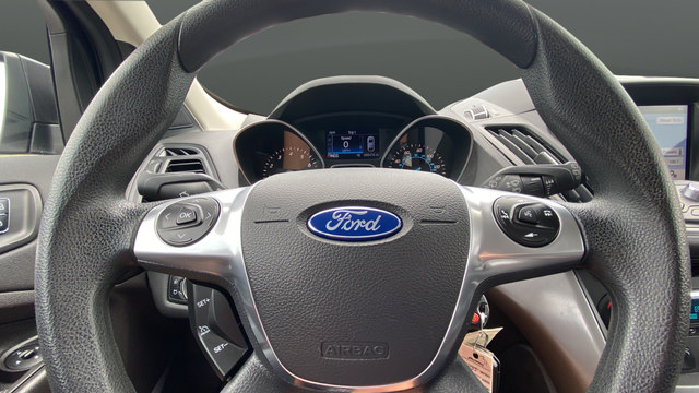 Used 2016 Ford Escape SE w/ Equipment Group 201A AWD/4WD image 16