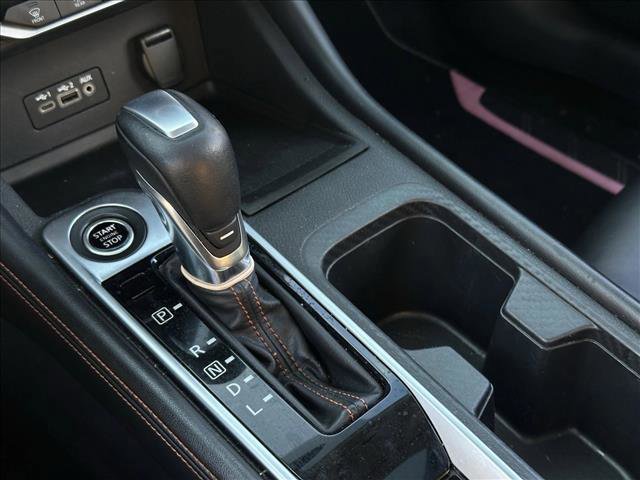 Used 2020 Nissan Sentra SR w/ Premium Package image 16