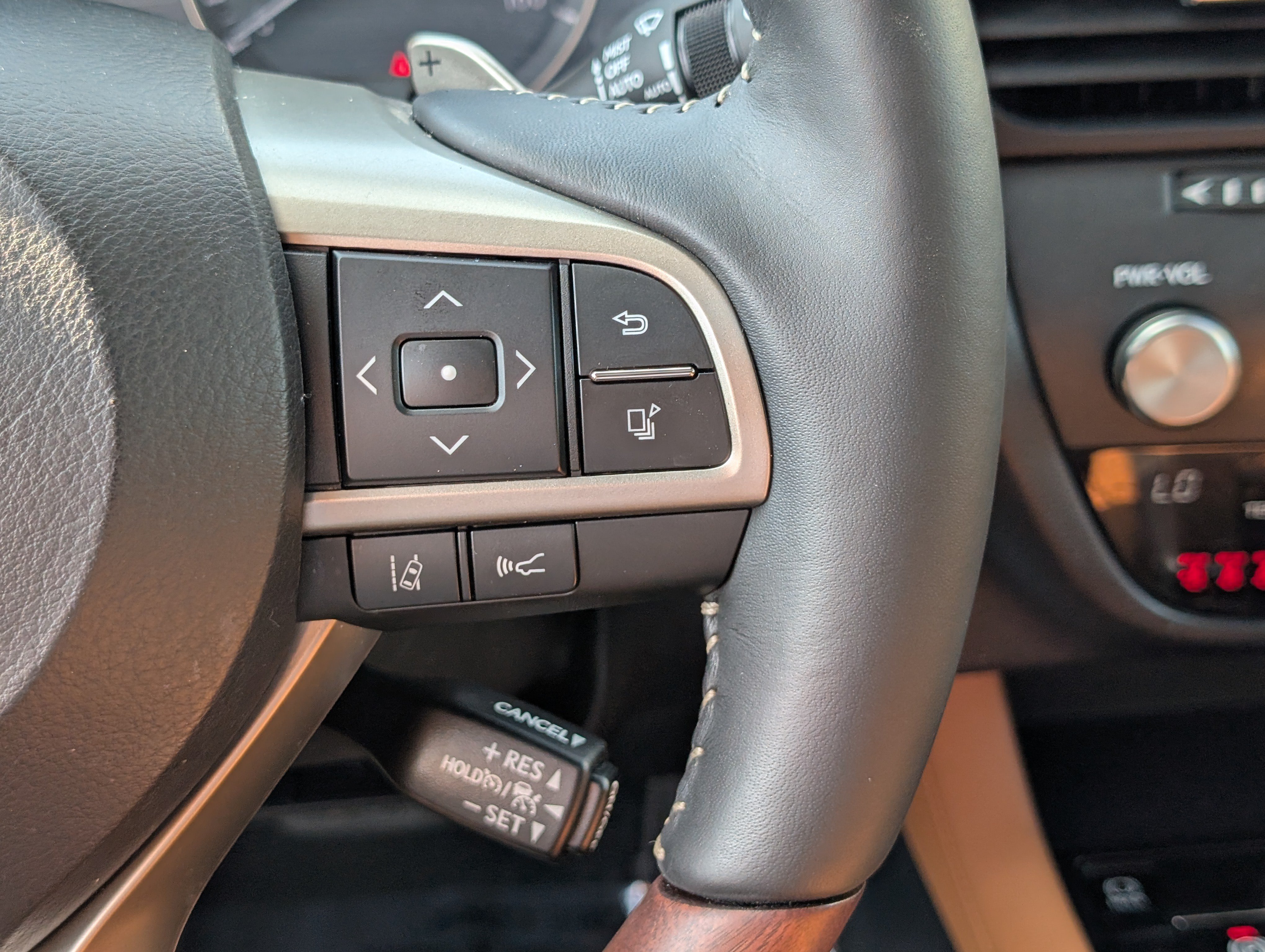 Used 2021 Lexus RX 350 FWD w/ Premium Package image 25
