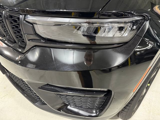 New 2025 Jeep Grand Cherokee Limited image 13