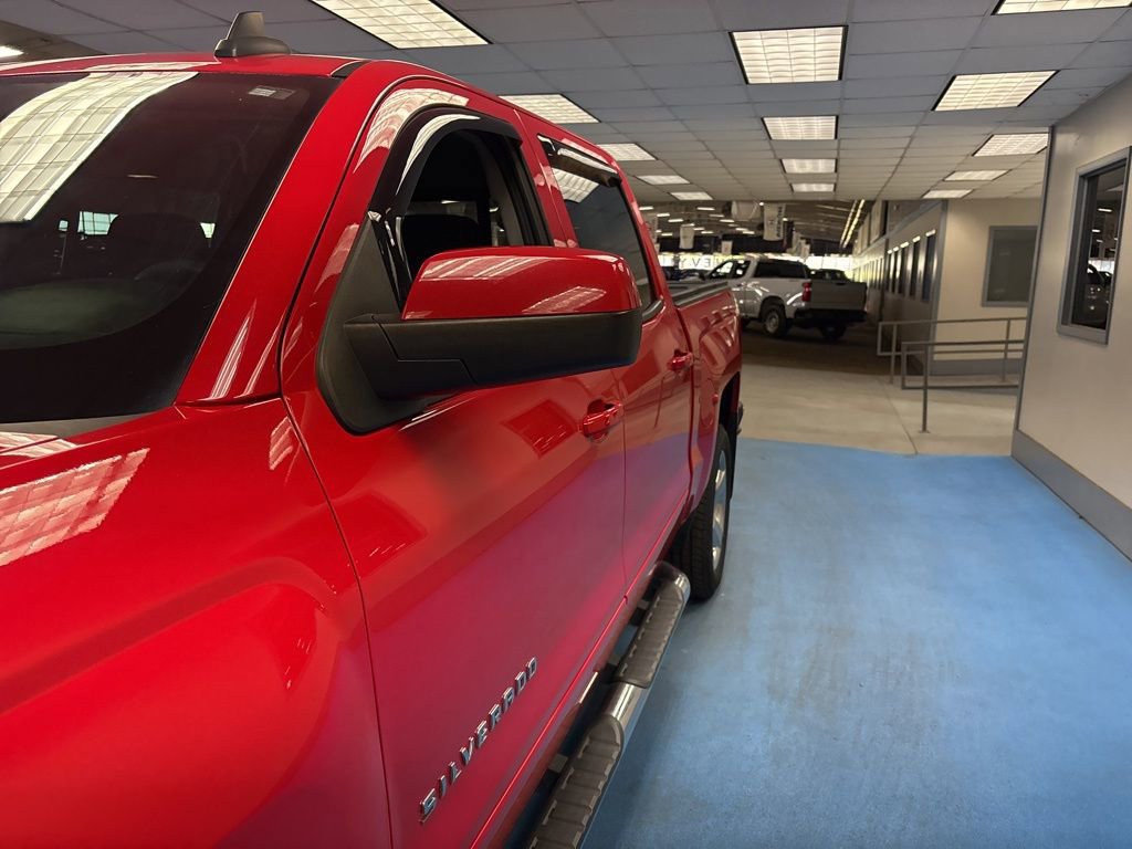 Used 2018 Chevrolet Silverado 1500 LT w/ All Star Edition image 15