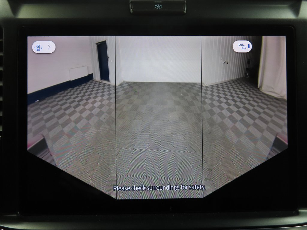 Used 2025 Ford F250 Platinum image 17