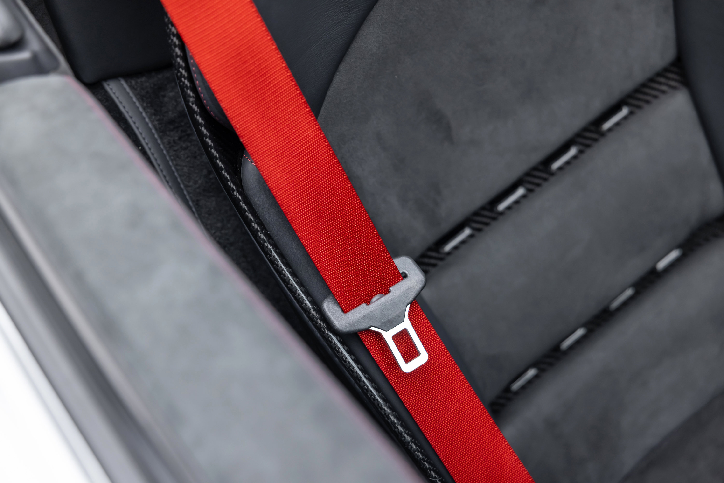 Used 2009 Mercedes-Benz SLR image 34