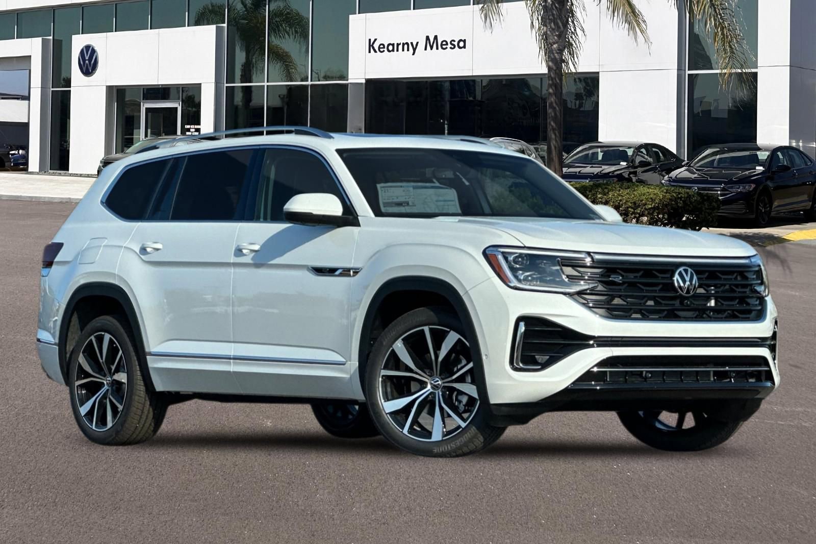 New 2026 Volkswagen Atlas SEL Premium R-Line image 2