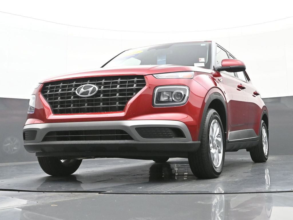 Certified 2025 Hyundai Venue SE image 39