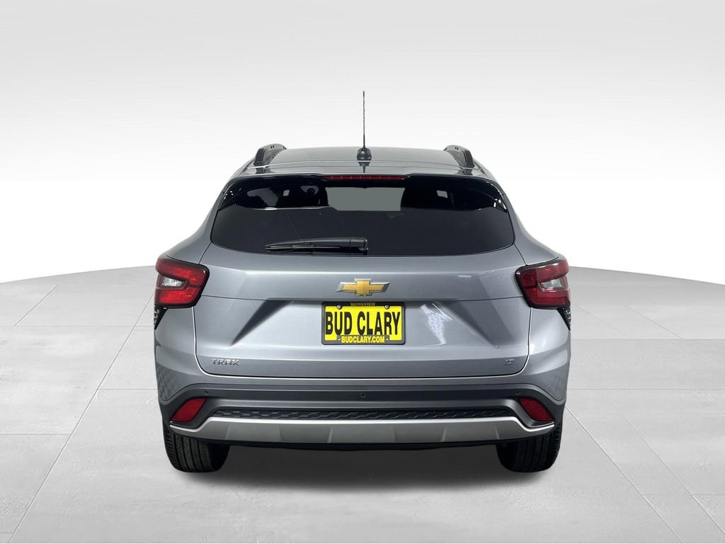 New 2025 Chevrolet Trax LT w/ Driver Confidence Package image 7
