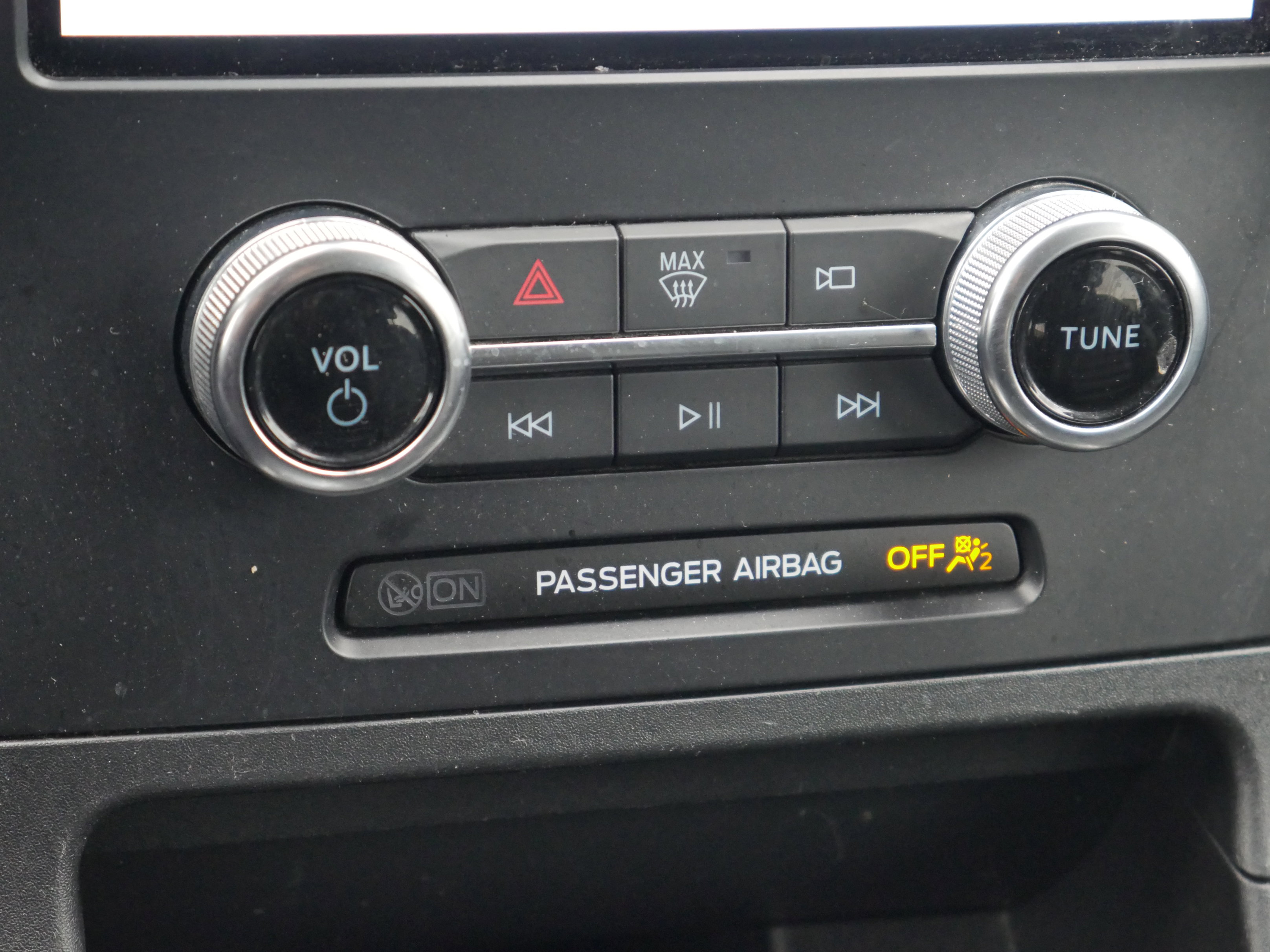 Used 2024 Ford Edge SEL w/ Convenience Package image 24