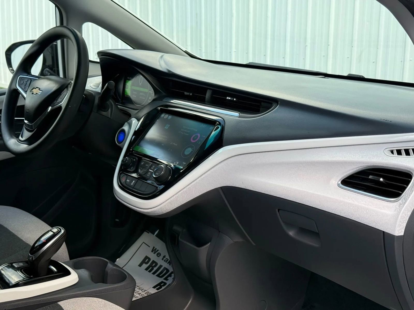 Used 2018 Chevrolet Bolt LT image 20