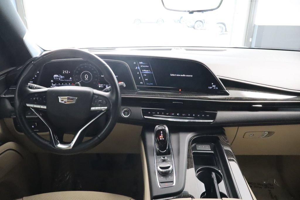 Used 2023 Cadillac Escalade Premium Luxury w/ Performance Package AWD/4WD image 27