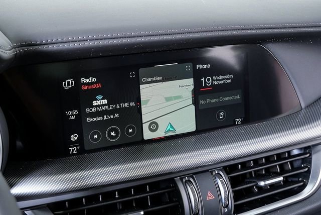 New 2025 Alfa Romeo Stelvio Sprint image 14