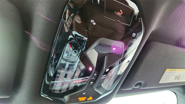 Used 2023 BMW i7 xDrive60 image 55