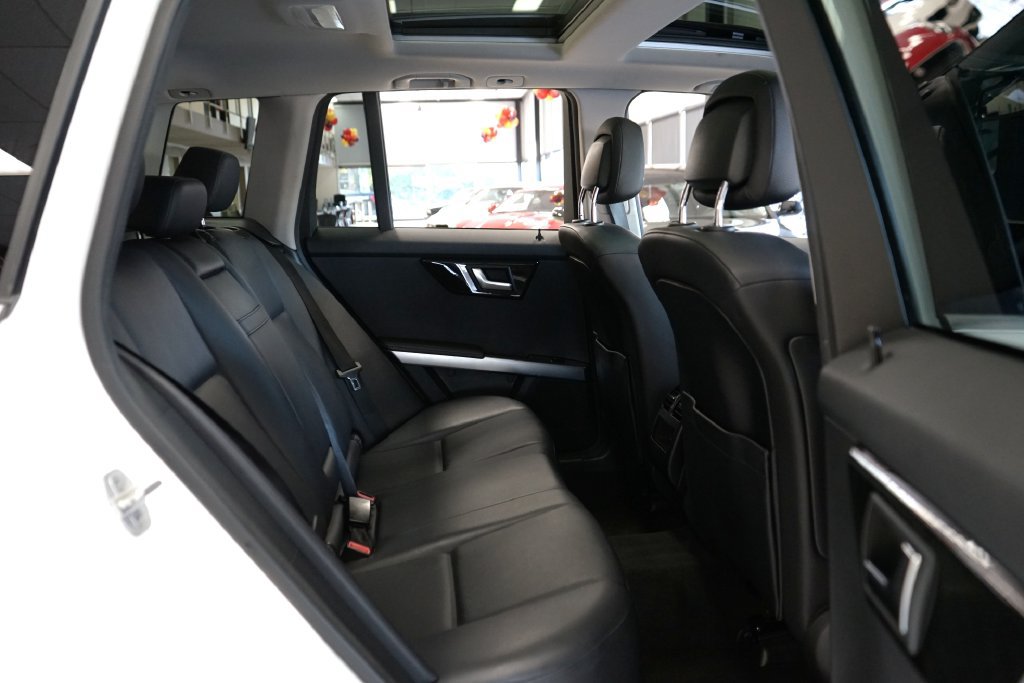 Used 2015 Mercedes-Benz GLK 350 4MATIC image 14