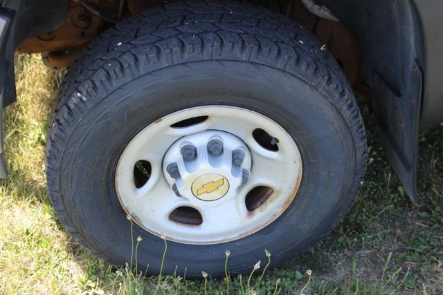 Used 2002 Chevrolet Silverado 2500 4x4 Extended Cab image 26