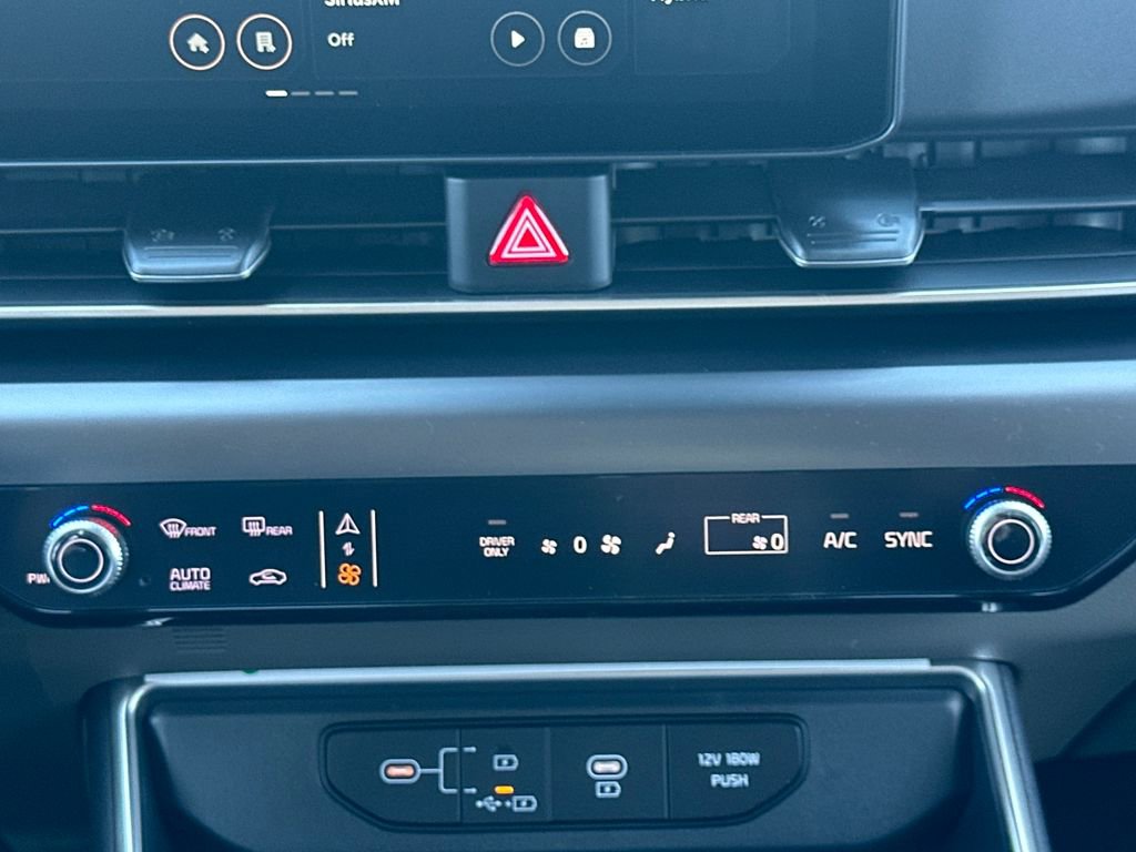 New 2026 Kia Carnival LXS FWD image 24