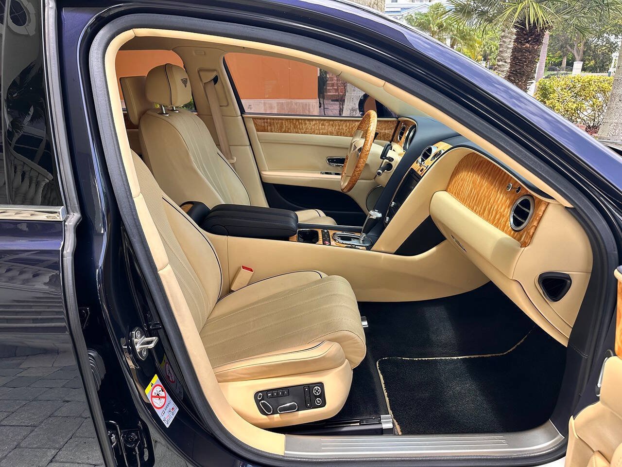 Used 2014 Bentley Flying Spur W12 AWD/4WD image 23
